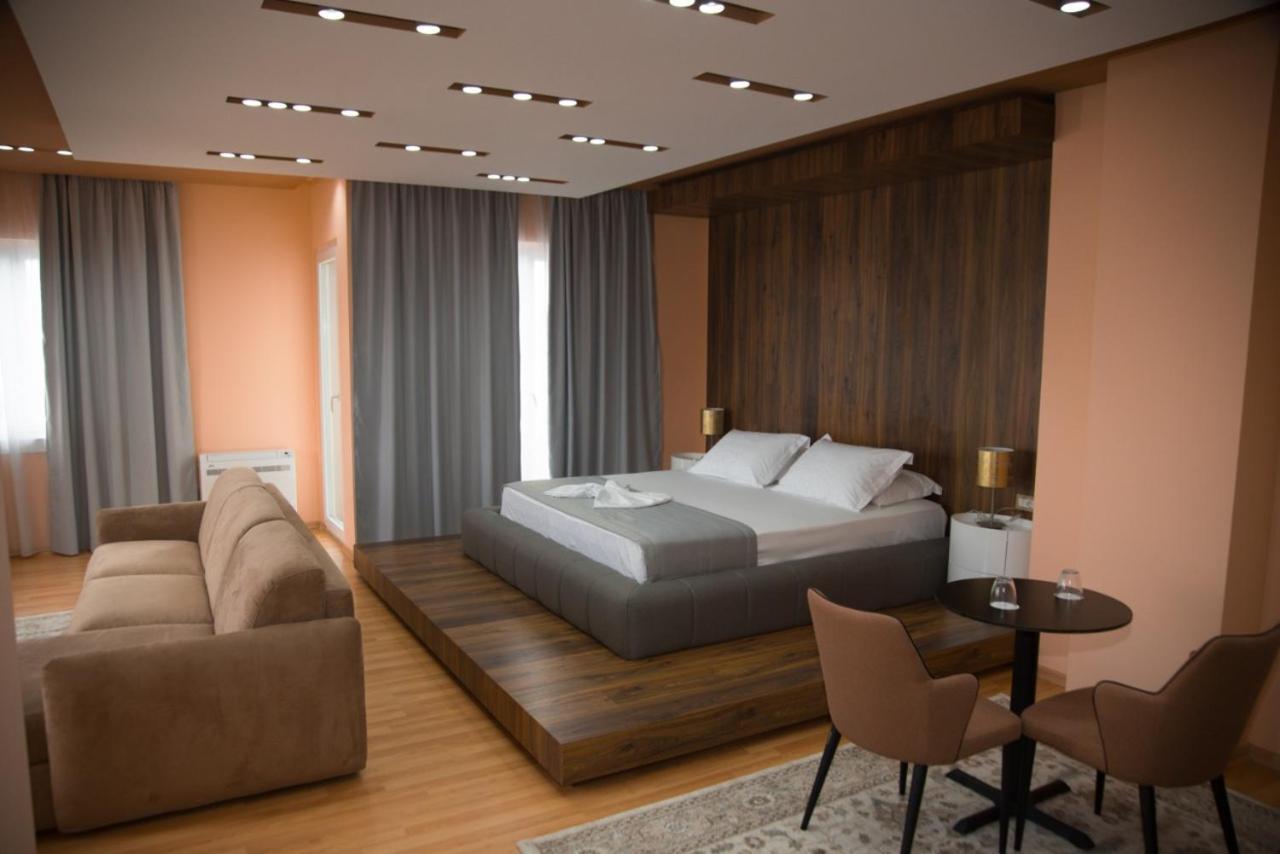 Elite Hotel โปกราเดซ ห้อง รูปภาพ