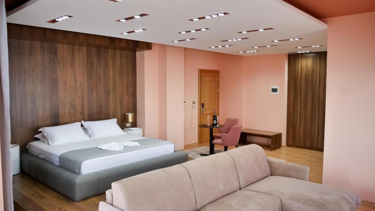 Elite Hotel โปกราเดซ ห้อง รูปภาพ