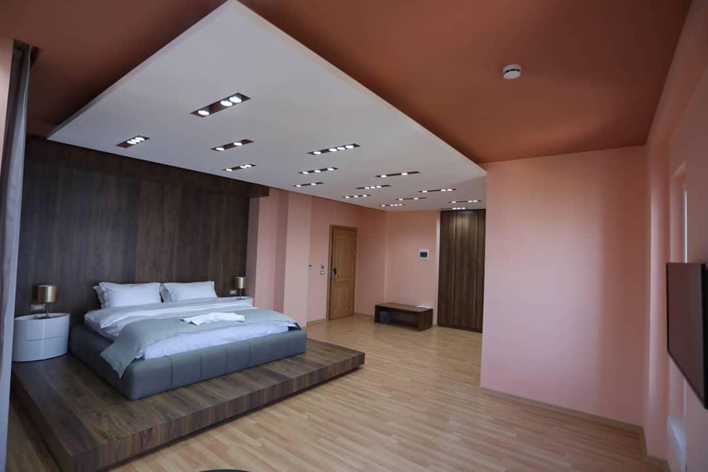 Elite Hotel โปกราเดซ ภายนอก รูปภาพ
